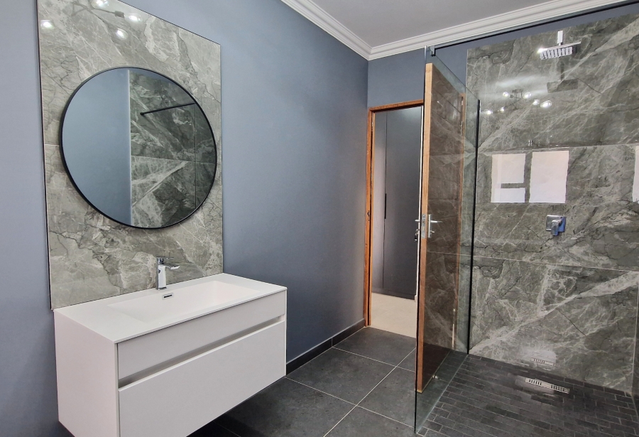3 Bedroom Property for Sale in Wavecrest Eastern Cape